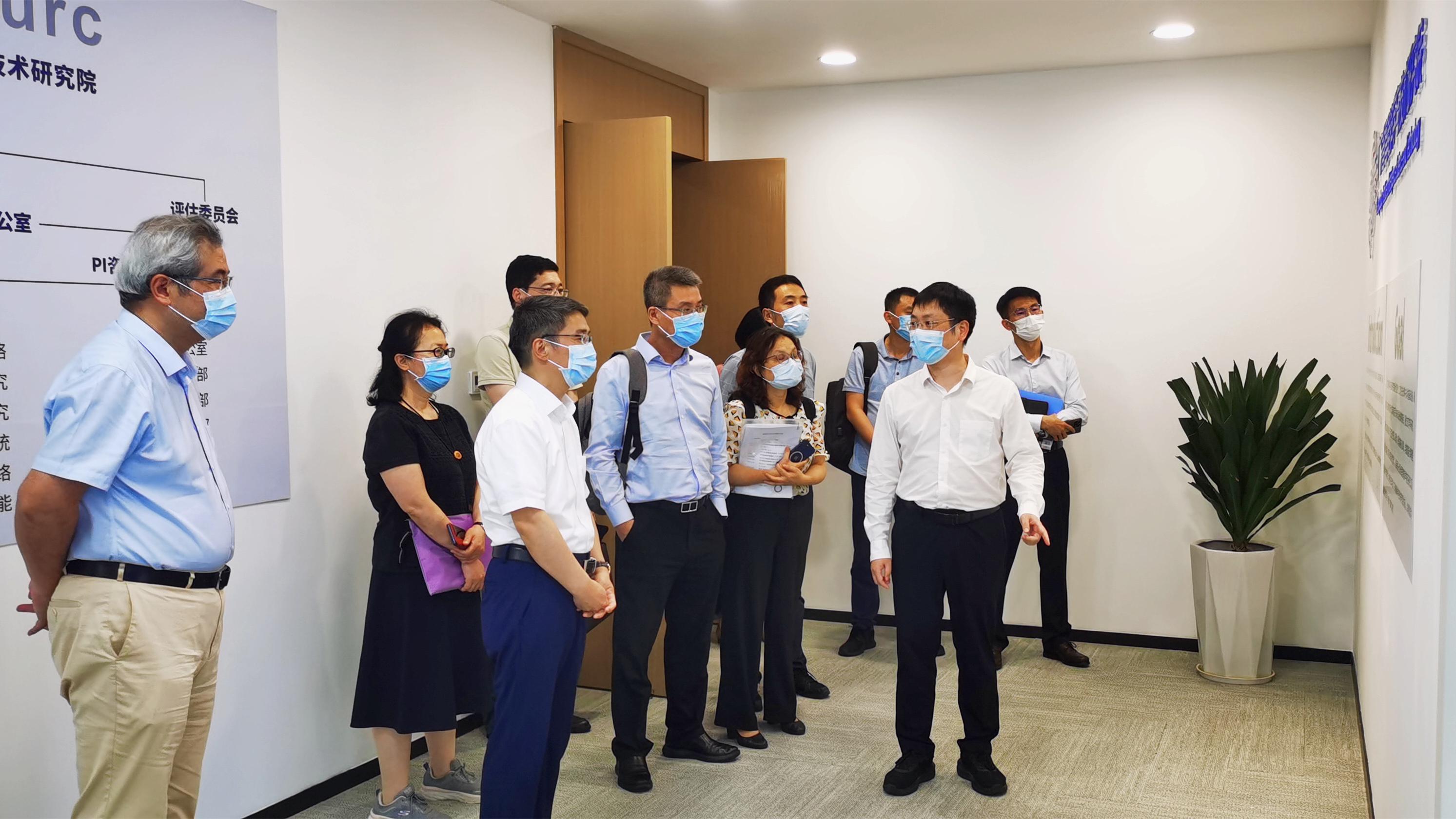 省科技廳梁勤儒副廳長率隊(duì)到廣東省智能院調(diào)研指導(dǎo)